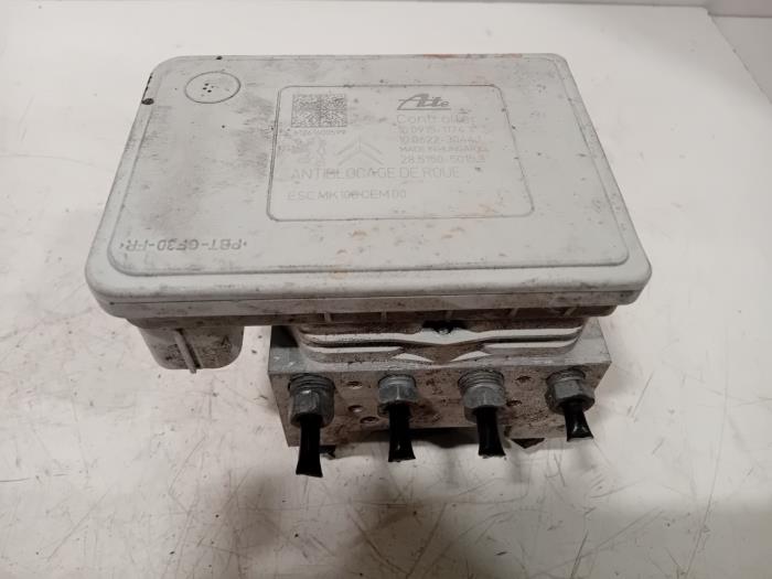 Gebruikte ABS Pomp Peugeot 208 Prijs € 30,00 Margeregeling aangeboden door Van der Ven Autorecycling B.V.