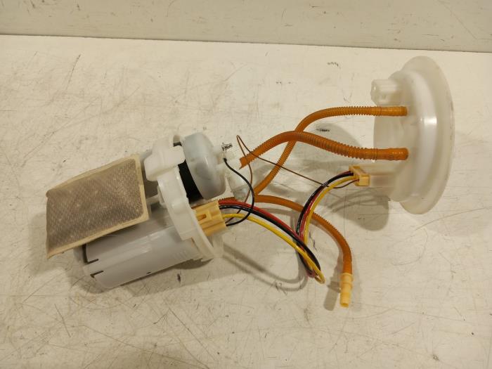 Gebruikte Tank element Pomp Audi SQ5 Prijs € 65,00 Margeregeling aangeboden door Van der Ven Autorecycling B.V.