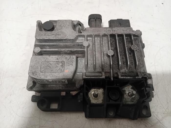 Gebruikte Start/Stop computer Peugeot 208 Prijs € 45,00 Margeregeling aangeboden door Van der Ven Autorecycling B.V.