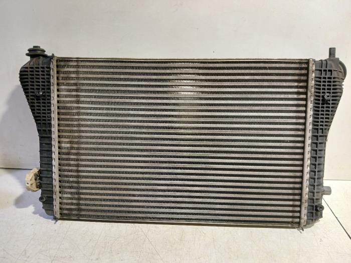 Gebruikte Radiateur Volkswagen Tiguan Prijs € 50,00 Margeregeling aangeboden door Van der Ven Autorecycling B.V.