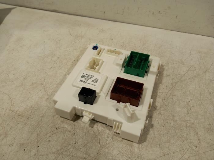 Gebruikte Module Bodycontrol Lynk & Co 01 Prijs € 115,00 Margeregeling aangeboden door Van der Ven Autorecycling B.V.