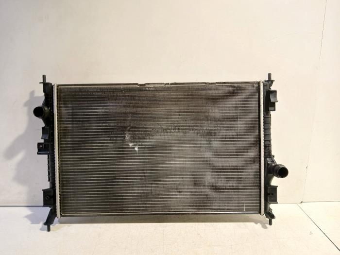 Gebruikte Radiateur Citroen Berlingo Prijs € 25,00 Margeregeling aangeboden door Van der Ven Autorecycling B.V.
