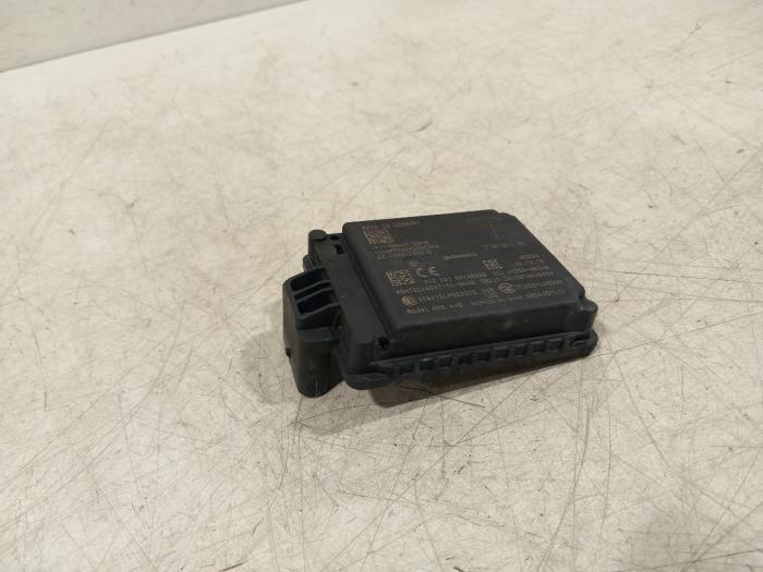Gebruikte Cruise control sensor Tesla Model 3 Prijs € 85,00 Margeregeling aangeboden door Van der Ven Autorecycling B.V.