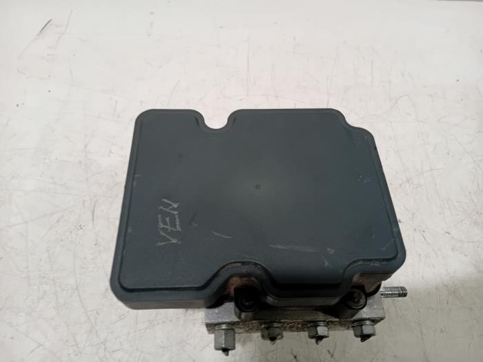 Gebruikte ABS Pomp Nissan Micra Prijs € 100,00 Margeregeling aangeboden door Van der Ven Autorecycling B.V.