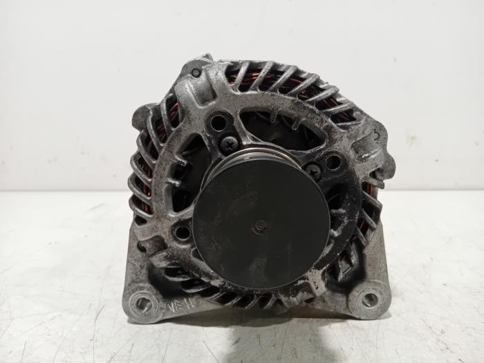 Gebruikte Dynamo Nissan Micra Prijs € 45,00 Margeregeling aangeboden door Van der Ven Autorecycling B.V.