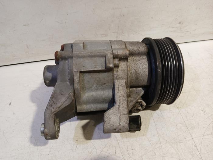 Gebruikte Pomp Airco Subaru Impreza Prijs € 110,00 Margeregeling aangeboden door Van der Ven Autorecycling B.V.