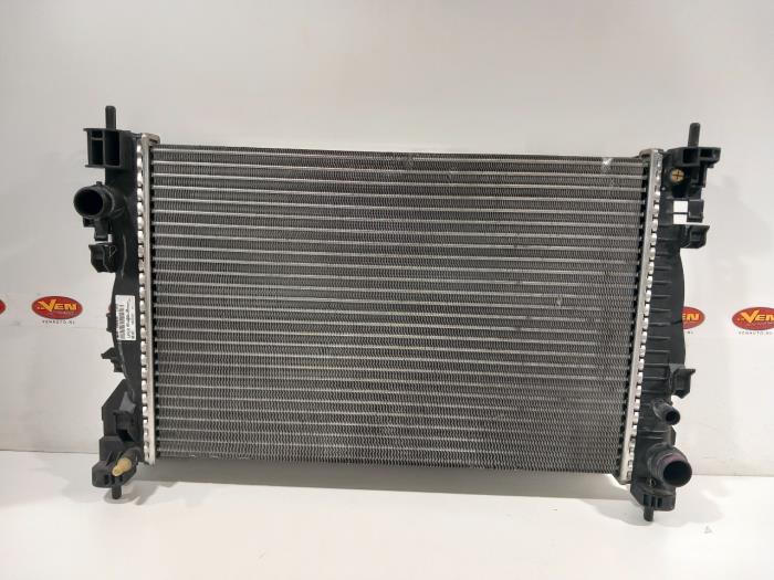 Gebruikte Radiateur Alfa Romeo Giulietta Prijs € 40,00 Margeregeling aangeboden door Van der Ven Autorecycling B.V.