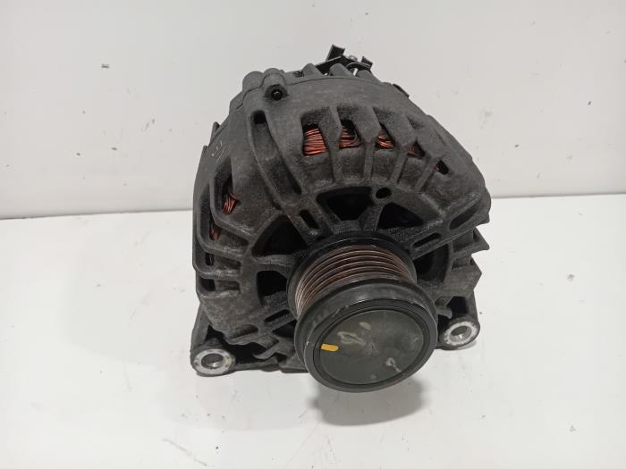 Gebruikte Dynamo Ford Transit Connect Prijs € 45,00 Margeregeling aangeboden door Van der Ven Autorecycling B.V.
