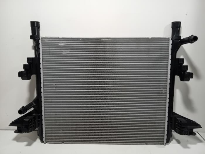 Gebruikte Radiateur Volkswagen ID.3 Prijs € 125,00 Margeregeling aangeboden door Van der Ven Autorecycling B.V.