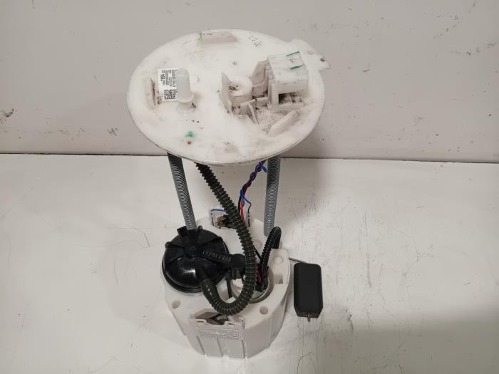 Gebruikte Tank element Pomp Opel Astra Prijs € 25,00 Margeregeling aangeboden door Van der Ven Autorecycling B.V.