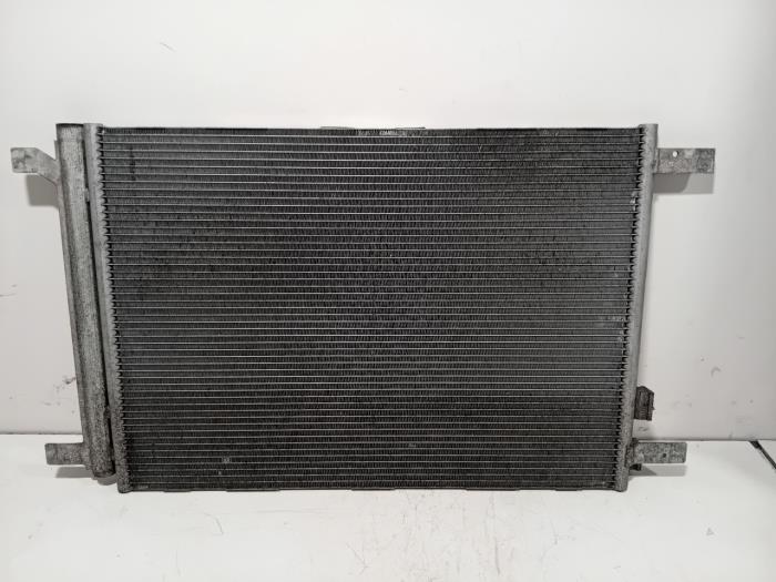 Gebruikte Airco Radiateur Volkswagen Passat Prijs € 65,00 Margeregeling aangeboden door Van der Ven Autorecycling B.V.