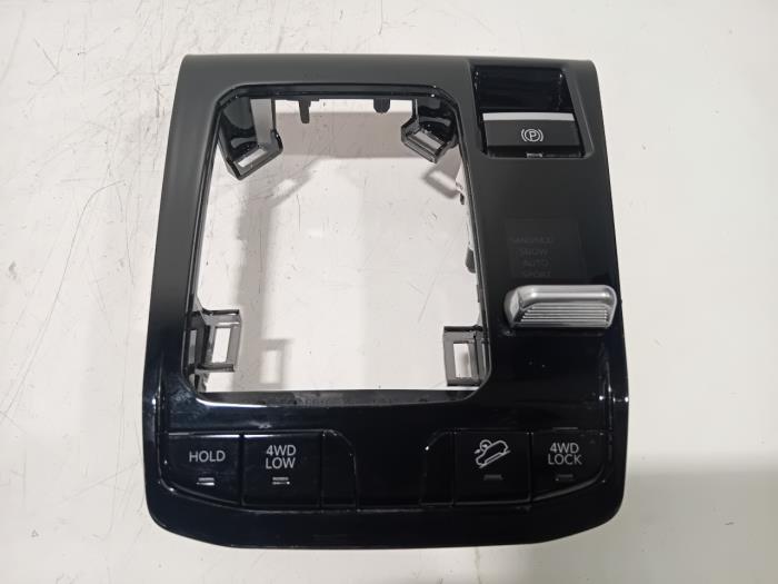 Gebruikte Handrem schakelaar Jeep Compass Prijs € 50,00 Margeregeling aangeboden door Van der Ven Autorecycling B.V.