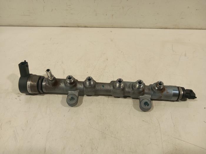 Gebruikte Injector brug Jaguar XF Sportbrake Prijs € 100,00 Margeregeling aangeboden door Van der Ven Autorecycling B.V.