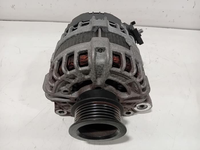 Gebruikte Dynamo Volvo V40 Prijs € 25,00 Margeregeling aangeboden door Van der Ven Autorecycling B.V.