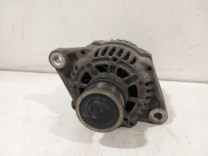 Gebruikte Dynamo Opel Insignia Prijs € 30,00 Margeregeling aangeboden door Van der Ven Autorecycling B.V.