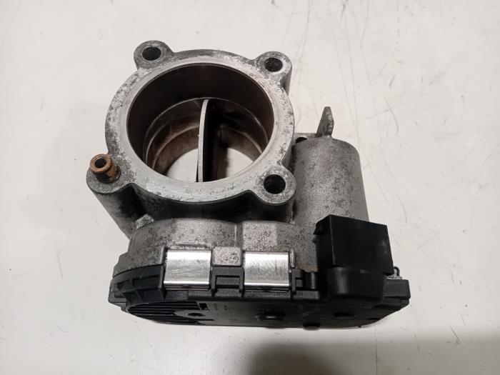 Gebruikte Gasklephuis Mercedes S-Klasse Prijs € 10,00 Margeregeling aangeboden door Van der Ven Autorecycling B.V.