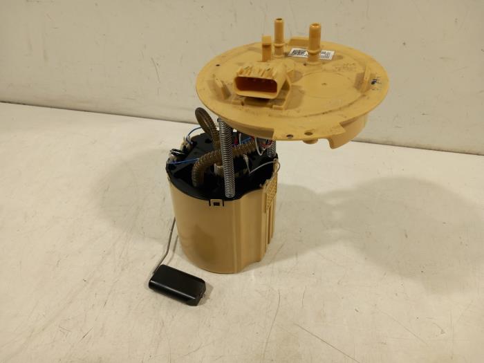 Gebruikte Tank element Pomp Opel Astra Prijs € 90,00 Margeregeling aangeboden door Van der Ven Autorecycling B.V.