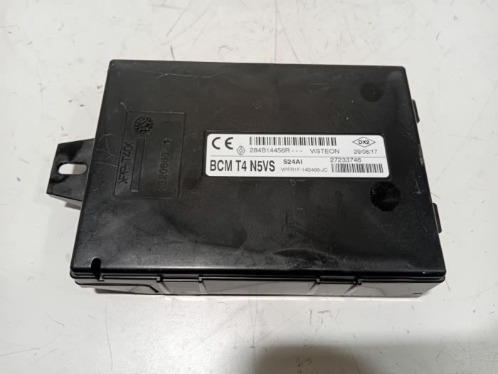 Gebruikte Computer Body Control Renault Captur Prijs € 80,00 Margeregeling aangeboden door Van der Ven Autorecycling B.V.