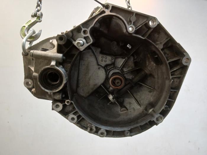 Gebruikte Versnellingsbak schakelrubber Fiat 500 Prijs € 450,00 Margeregeling aangeboden door Van der Ven Autorecycling B.V.