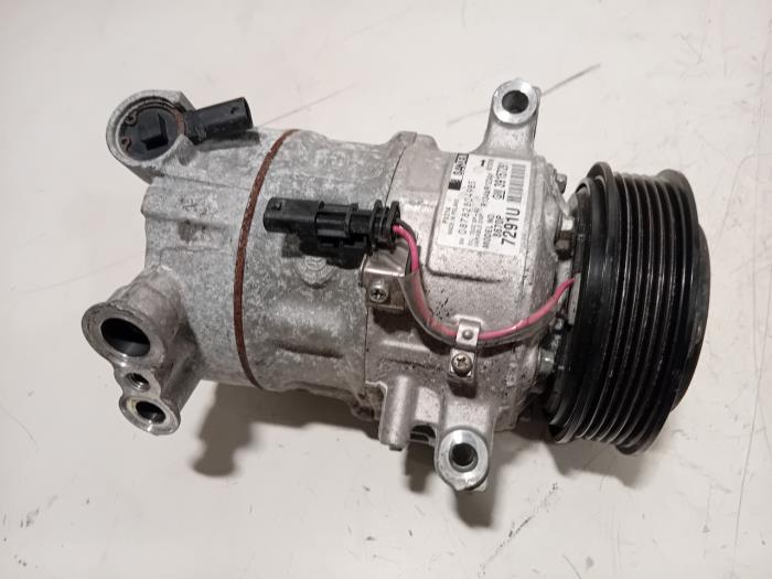 Gebruikte Aircopomp Opel Astra Prijs € 50,00 Margeregeling aangeboden door Van der Ven Autorecycling B.V.