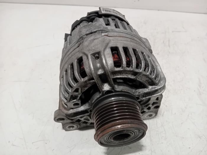 Gebruikte Dynamo Volkswagen Sharan Prijs € 50,00 Margeregeling aangeboden door Van der Ven Autorecycling B.V.