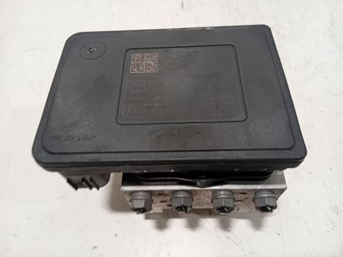 Gebruikte ABS Pomp Audi A3 Prijs € 75,00 Margeregeling aangeboden door Van der Ven Autorecycling B.V.