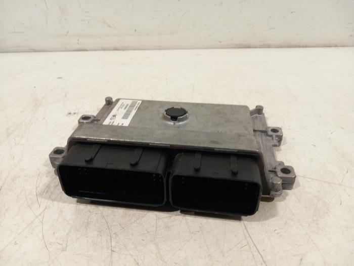Gebruikte Computer Motormanagement Citroen C3 Prijs € 100,00 Margeregeling aangeboden door Van der Ven Autorecycling B.V.