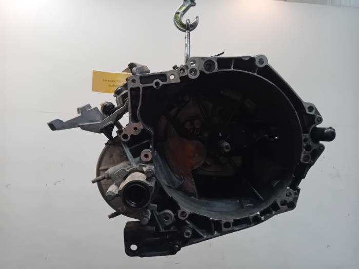 Gebruikte Schakelbakrubber Peugeot 308 Prijs € 1.149,99 Margeregeling aangeboden door Van der Ven Autorecycling B.V.