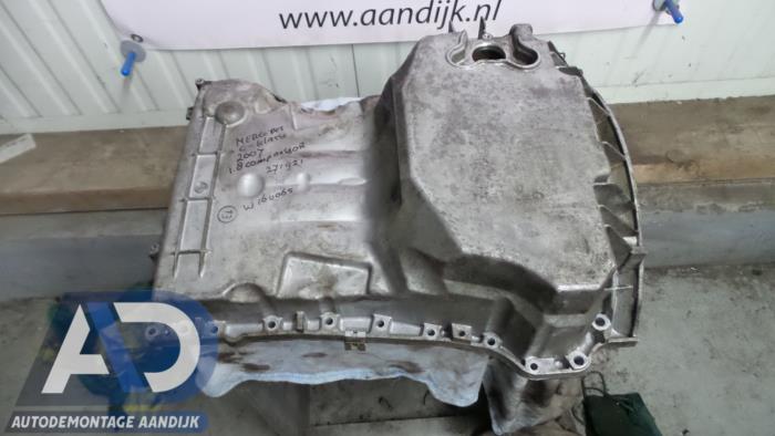 Gebruikte Carterpan Mercedes C Sportcoupé (C203) 1.8 C-160 Prijs € 75,00 Margeregeling aangeboden door Autodemontage Aandijk