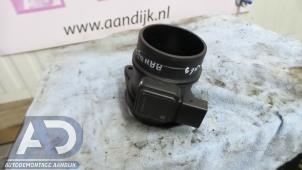 Gebruikte Luchtmassameter Mercedes A (W169) 2.0 A-160 CDI 16V 3-Drs. Prijs € 29,99 Margeregeling aangeboden door Autodemontage Aandijk