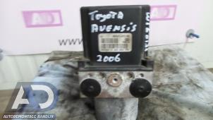 Gebruikte ABS Pomp Toyota Avensis Wagon (T25/B1E) 2.2 D-4D 16V D-CAT Prijs € 59,99 Margeregeling aangeboden door Autodemontage Aandijk