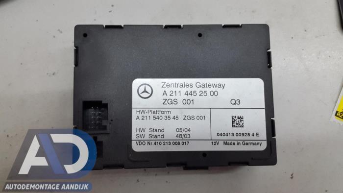 Gebruikte Comfort Module Mercedes E Combi (S211) 3.2 E-320 CDI 24V Prijs € 40,00 Margeregeling aangeboden door Autodemontage Aandijk