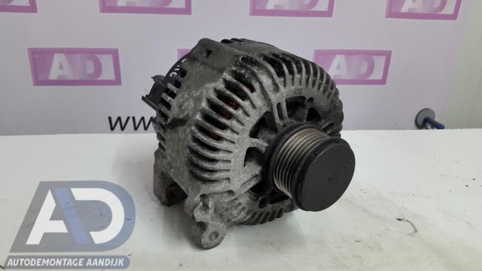 Gebruikte Dynamo Volkswagen Passat Variant (3C5) 2.0 TDI 140 Prijs € 39,99 Margeregeling aangeboden door Autodemontage Aandijk