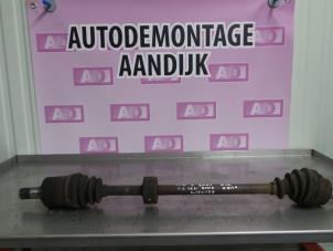 Gebruikte Steekas rechts-achter MG MGF 1.8i VVC 16V Prijs € 59,99 Margeregeling aangeboden door Autodemontage Aandijk