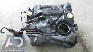 Gebruikte Brandstoftank Mazda 3 Sport (BK) 1.6i 16V Prijs € 49,99 Margeregeling aangeboden door Autodemontage Aandijk
