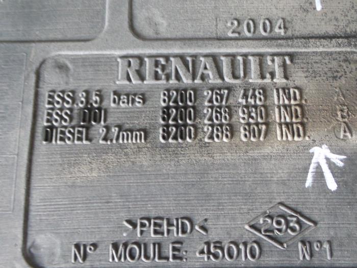 Brandstoftank van een Renault Scénic II (JM) 1.6 16V 2005