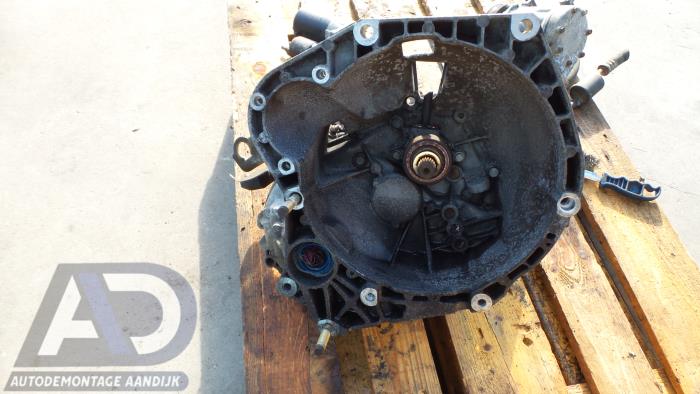 Gebruikte Versnellingsbak Alfa Romeo 156 (932) 1.6 Twin Spark 16V Prijs € 199,99 Margeregeling aangeboden door Autodemontage Aandijk