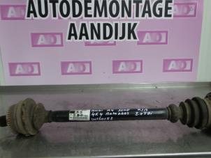 Gebruikte Aandrijfas rechts-achter Audi A4 Avant Quattro (B7) 3.0 TDI V6 24V Prijs € 49,99 Margeregeling aangeboden door Autodemontage Aandijk
