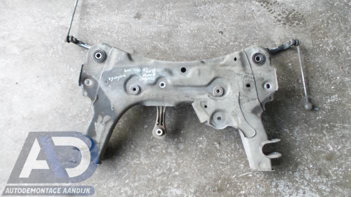 Gebruikte Subframe Renault Kangoo Be Bop (KW) 1.5 dCi 90 FAP Prijs € 74,99 Margeregeling aangeboden door Autodemontage Aandijk