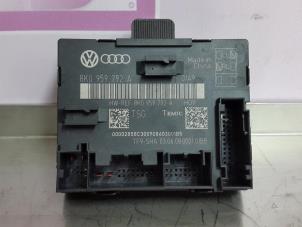 Gebruikte Centrale Deurvergrendelings Module Audi A5 (8T3) 2.7 TDI V6 24V Prijs € 29,99 Margeregeling aangeboden door Autodemontage Aandijk