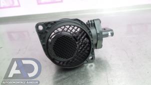 Gebruikte Luchtmassameter Volkswagen Polo IV (9N1/2/3) 1.4 TDI 70 Prijs € 14,99 Margeregeling aangeboden door Autodemontage Aandijk