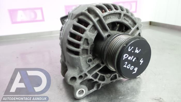 Gebruikte Alternator Volkswagen Polo IV (9N1/2/3) 1.4 TDI 70 Prijs € 40,00 Margeregeling aangeboden door Autodemontage Aandijk