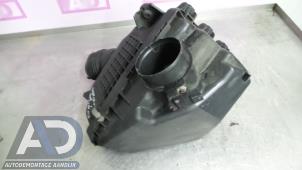 Gebruikte Luchtfilterhuis Honda CR-V (RE/RM) 2.2 i-CTDi 16V Prijs € 49,99 Margeregeling aangeboden door Autodemontage Aandijk