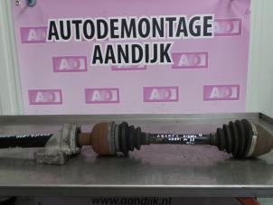 Gebruikte Steekas rechts-voor Opel Zafira (M75) 1.9 CDTI Prijs € 34,99 Margeregeling aangeboden door Autodemontage Aandijk