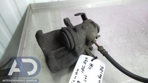 Gebruikte Remklauw (Tang) links-achter Fiat Scudo (270) 2.0 D Multijet Prijs € 34,99 Margeregeling aangeboden door Autodemontage Aandijk