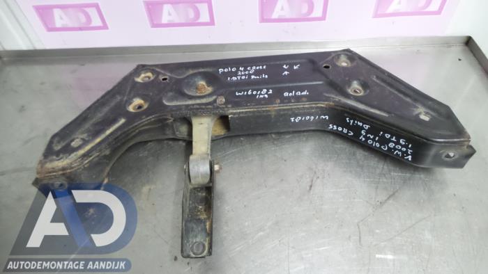 Gebruikte Subframe Volkswagen Polo IV (9N1/2/3) 1.9 TDI 100 Prijs € 49,99 Margeregeling aangeboden door Autodemontage Aandijk