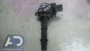 Gebruikte Bobine Mercedes C (W203) 2.5 C-230 V6 24V Prijs € 20,00 Margeregeling aangeboden door Autodemontage Aandijk