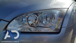 Gebruikte Koplamp links Ford Focus 2 1.6 TDCi 16V 110 Prijs op aanvraag aangeboden door Autodemontage Aandijk