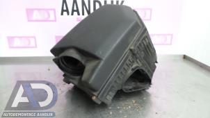 Gebruikte Luchtfilterhuis Volvo V70 (BW) 2.4 D5 20V Prijs € 34,99 Margeregeling aangeboden door Autodemontage Aandijk