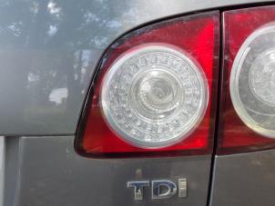 Gebruikte Achterlicht rechts Volkswagen Golf Plus (5M1/1KP) 1.9 TDI 105 Prijs € 24,99 Margeregeling aangeboden door Autodemontage Aandijk
